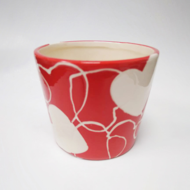 Vaso Cer&acirc;mico Vermelho com Cora&ccedil;&otilde;es&nbsp;